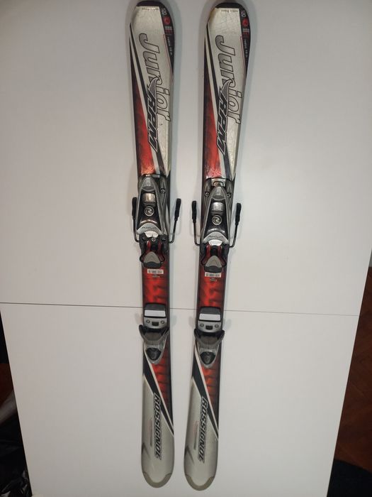 Продавам детски ски Rossignol