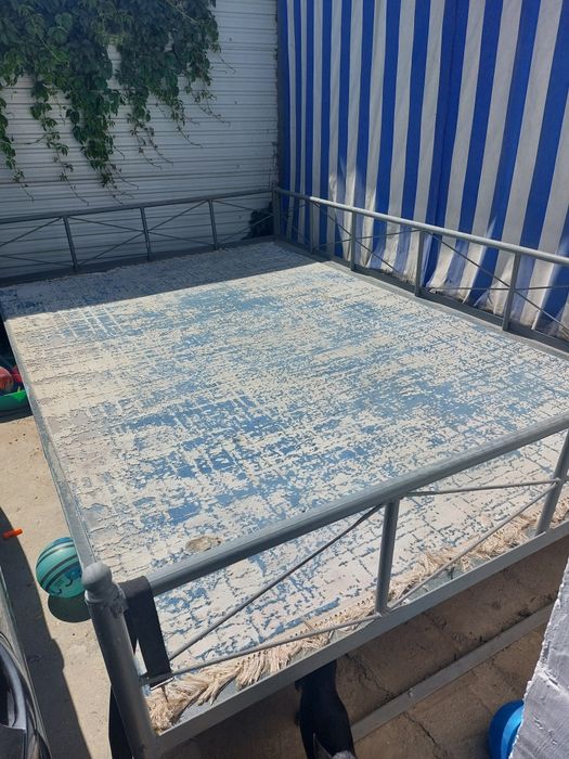 Продам топчан срочно