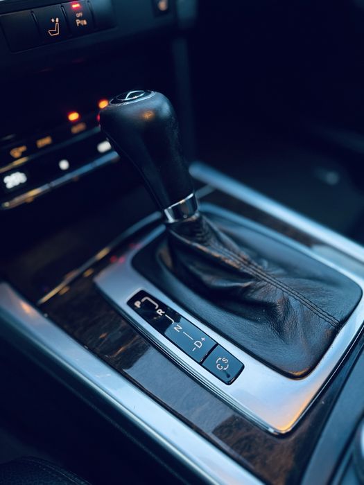 Mercedes-Benz E200, 2010 года