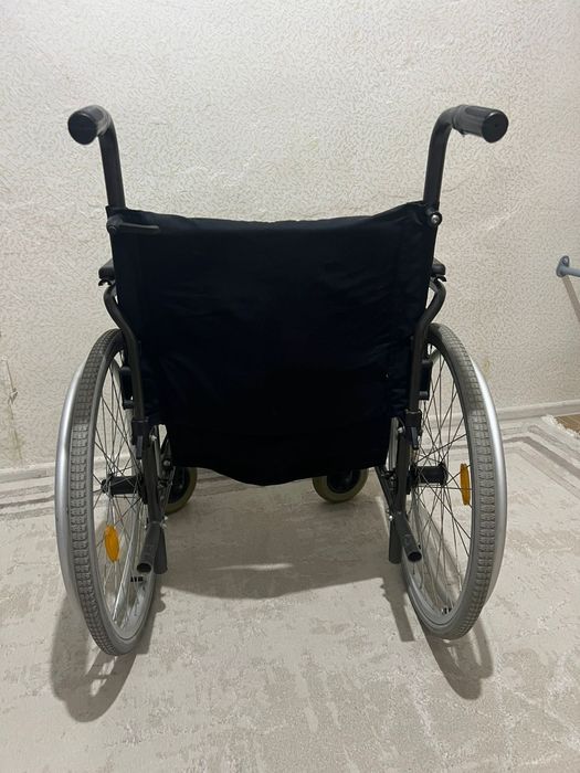 Инвалидная коляска