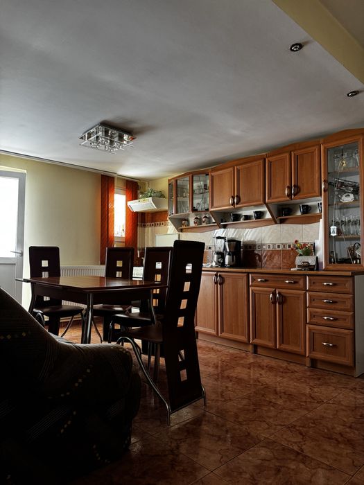 Apartament de închiriat : 3 camere decomandat | Zona Șagului | 2 balcoane | Centrală proprie | AC