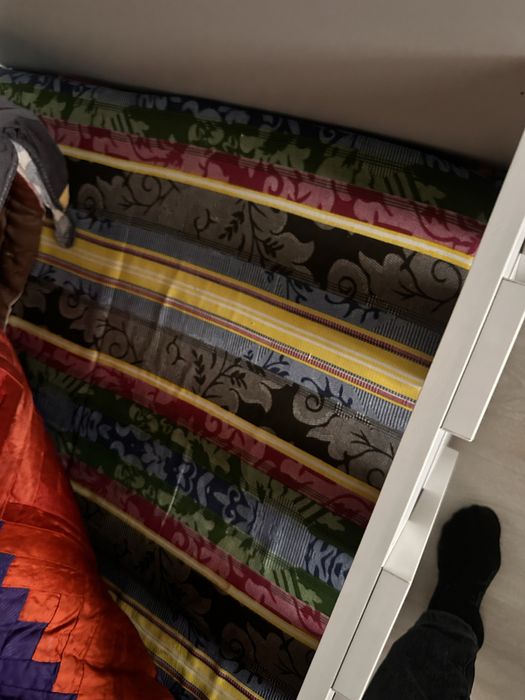 Двухъярусная кровать