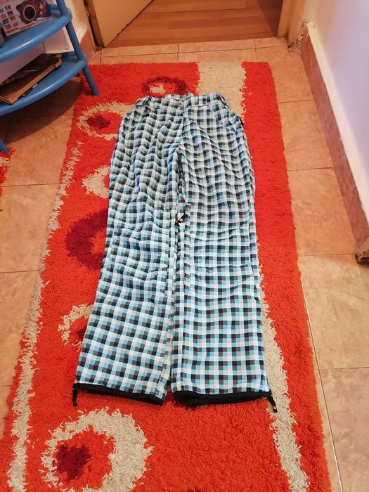 Pantaloni ski (mărimea M)