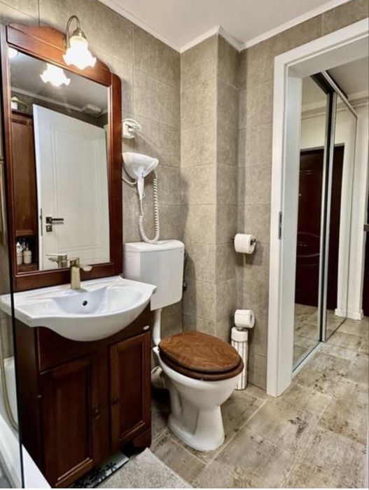 Proprietar-vand ap 2 cam,modern,mobilat si utilat complet, parcare