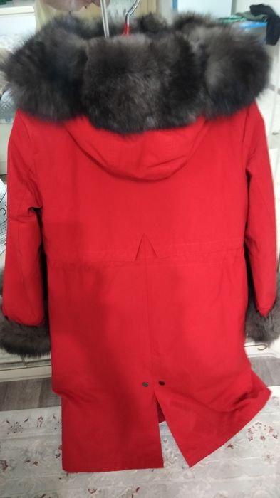 Продам парку натуралка