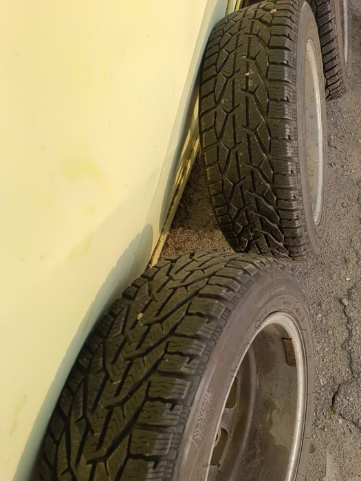 Jante 16" Ouragan + cauciucuri Sebring Snow