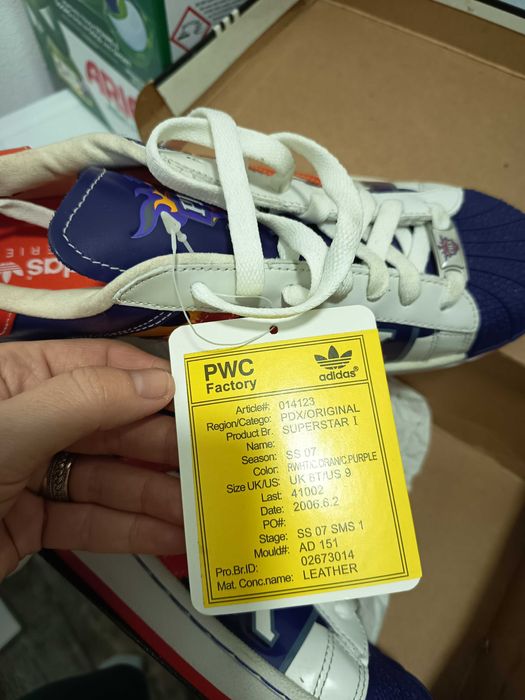 Adidas superstar Phoenix original ,noi în cutie