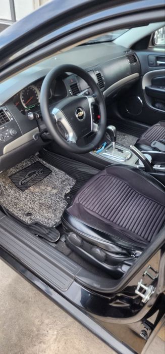 Epika Qora full avtomat 
182.000 probeg
2010 yil
Kraskasi azgina bor u