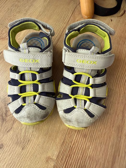 Продавам детски сандали Geox Respira. 26 новер