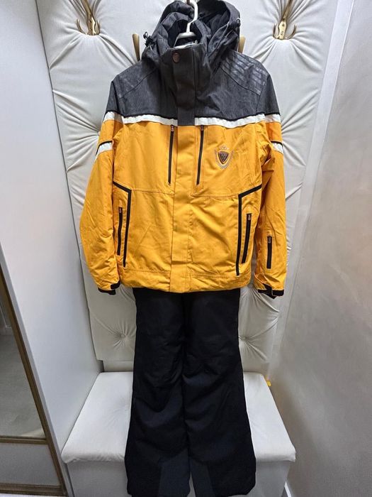Продам горнолыжный костюм размер L