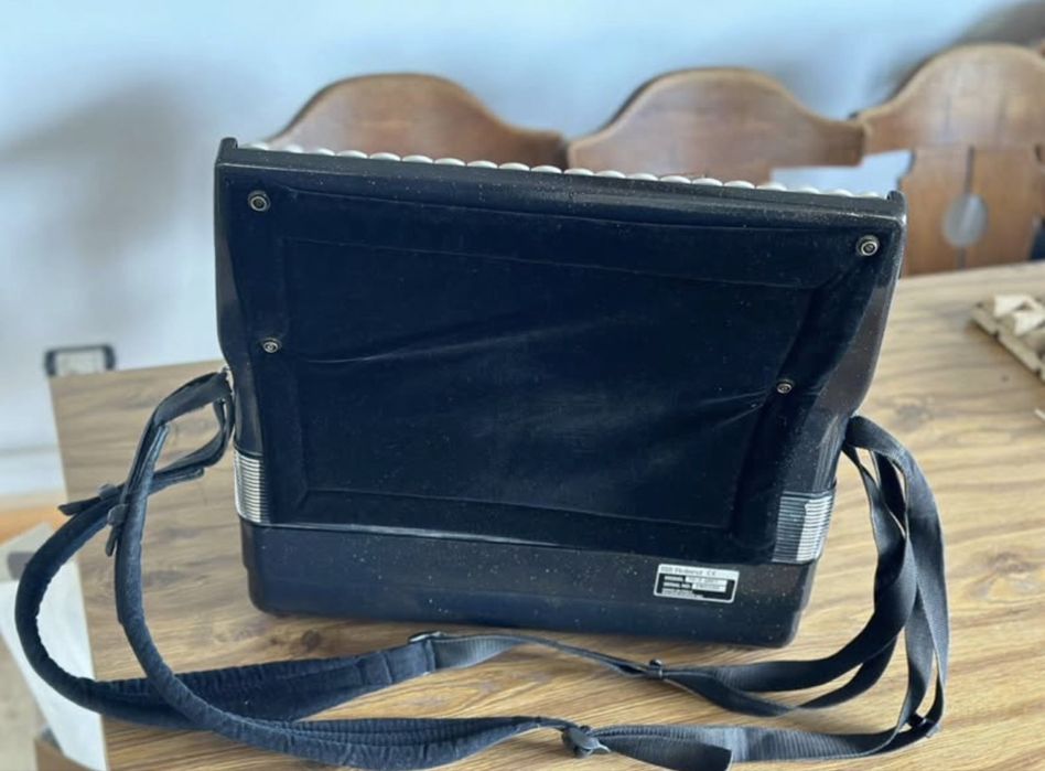 Acordeon roland fr 2