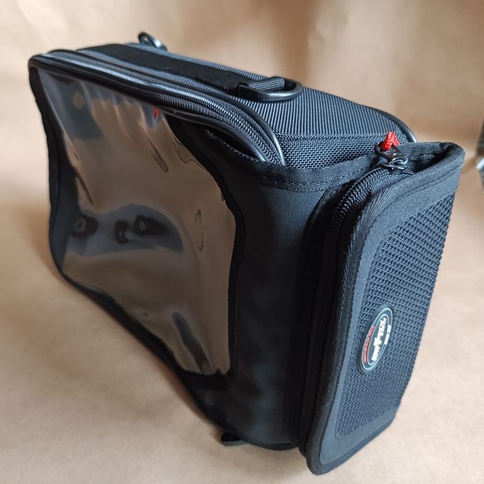 Сумка на бак Moto Fizz MFK-084 Slant Tank Bag M - Дорожные сумки 