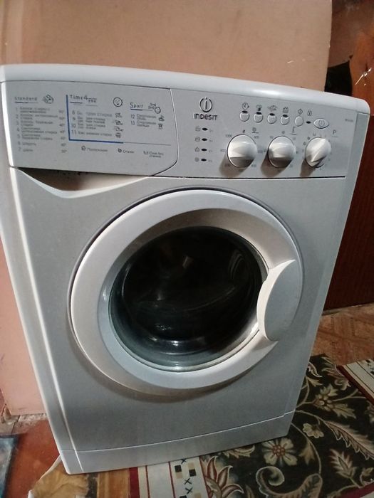Продам стиральную машинку