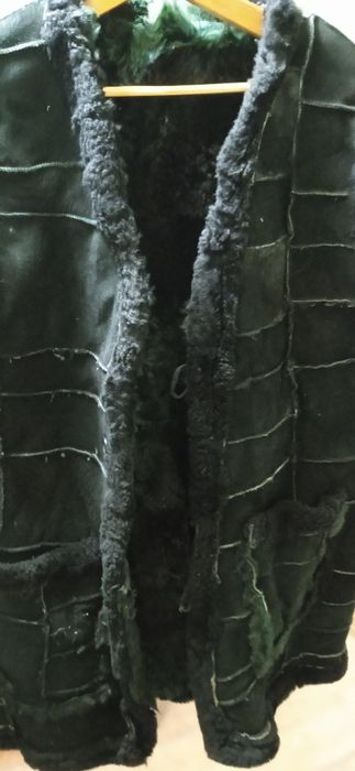 Продам жилет овчинный.