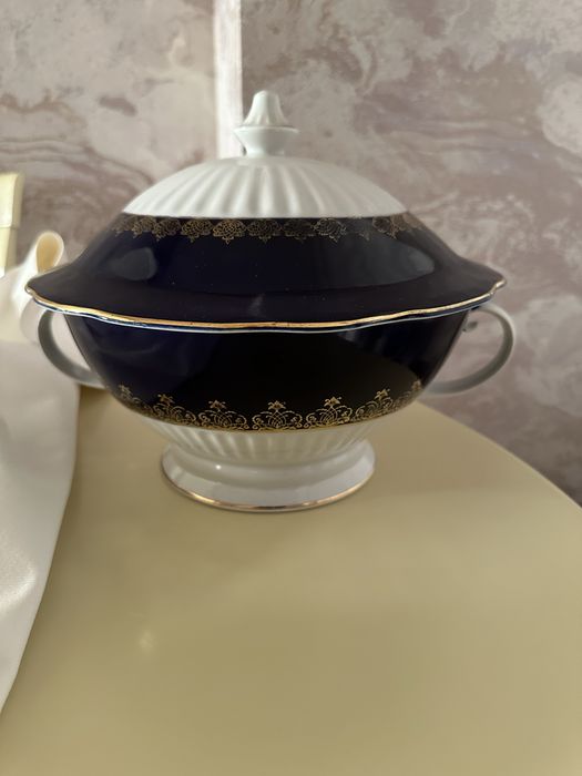 Супница с крышкой, соусница