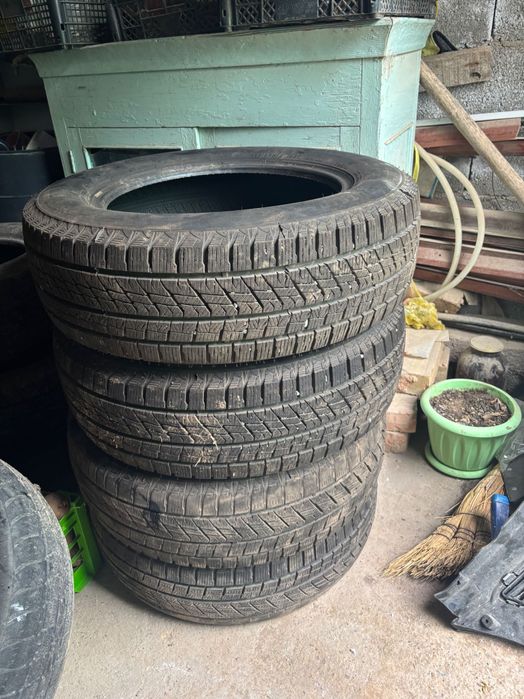 Зимние шины 195/65/15