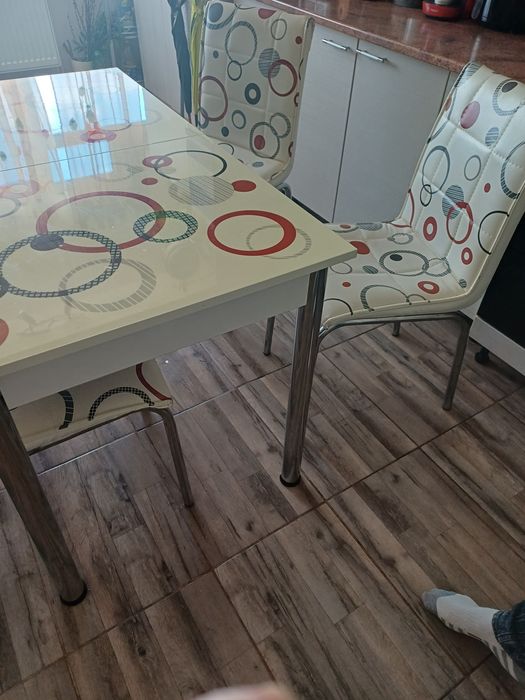 Masa+4scaune,bucatarie