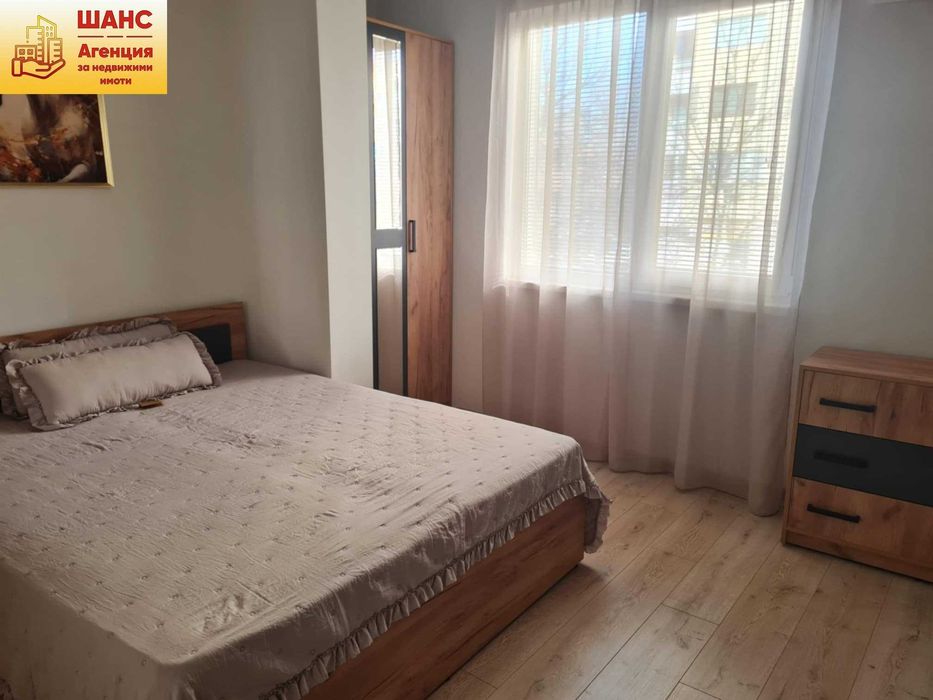 Продава се Двустаен апартамент в Плевен, Широк център - 55 кв.м за 2219 €/кв.м - Снимка #3