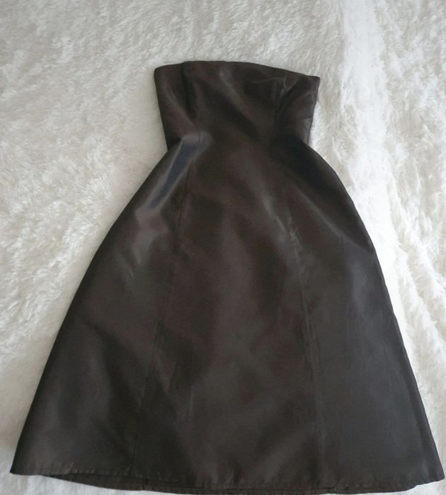 Rochie fără bretele