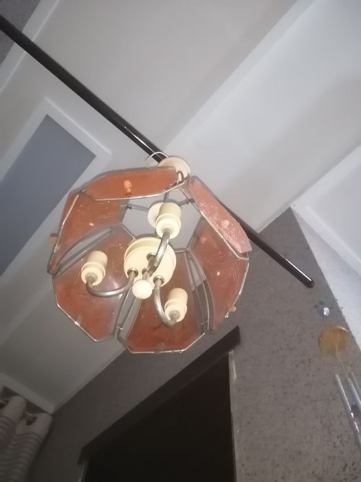 Продаётся Люстра Розовый 3 лампочный