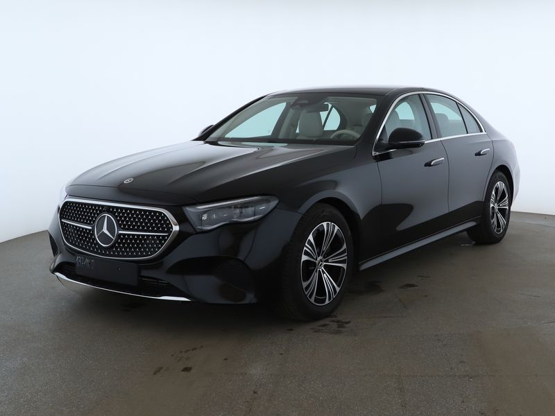 Mercedes-Benz E BEIGE - Memory - HYPERSCREEN - Digital Light - 360°