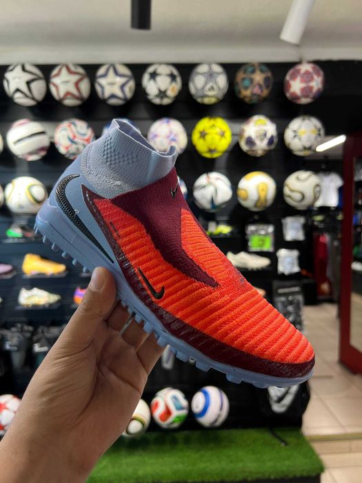 Футбольные сороконожки Nike Phantom GX для подростка