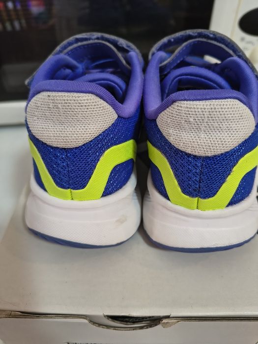 Маратонки Адидас 29