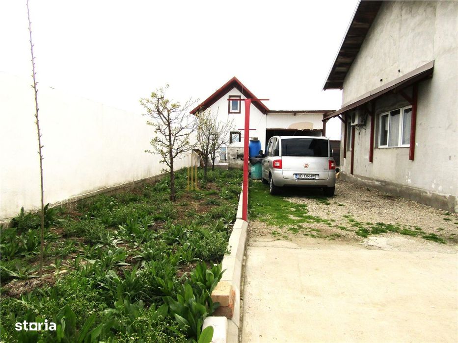 Cu mare potential! Vanzare Casa P+Pod si acoperis TIP TERASA in Ulmi.