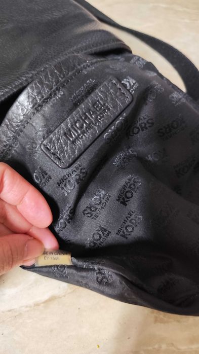 Michael kors leather Cross body Bag