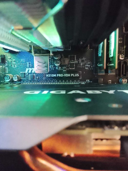 Геймърски компютър RTX 3050 8GB / I5-9500