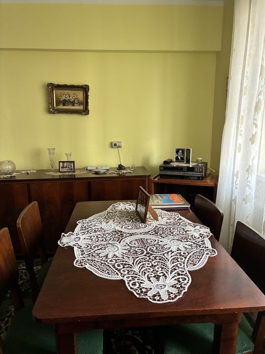 Mobilier de sufragerie vintage din lemn masiv cu furnir de nuc!