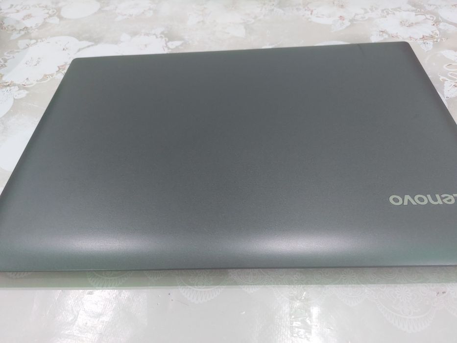 LENOVO noutbok sotiladi