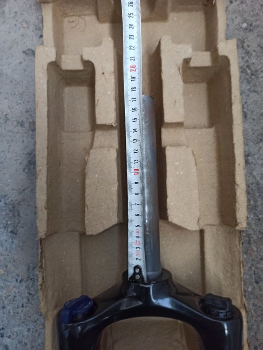 Вилка Suntour XCT30