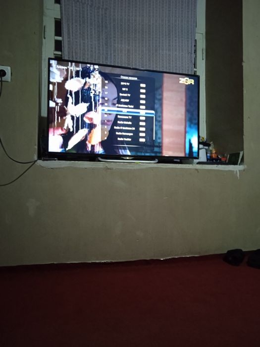 Телевизор 43дюм/108 см