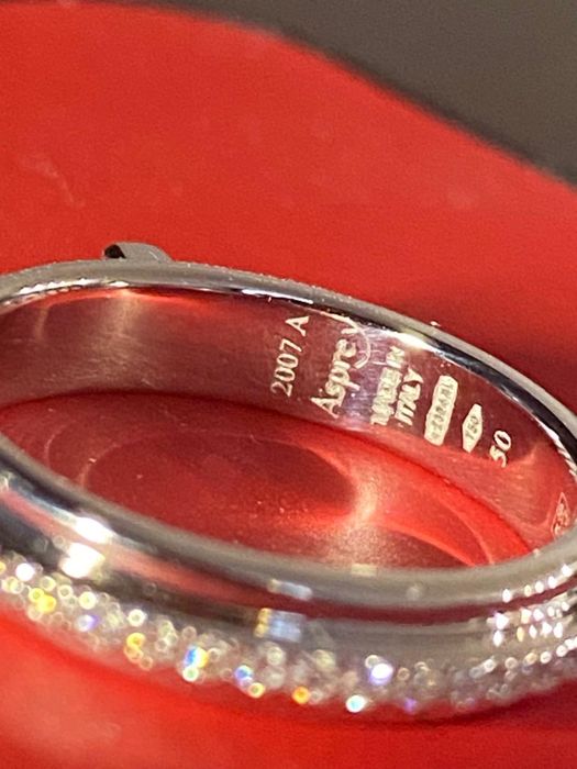 Продам золотое кольцо Италия оригинал