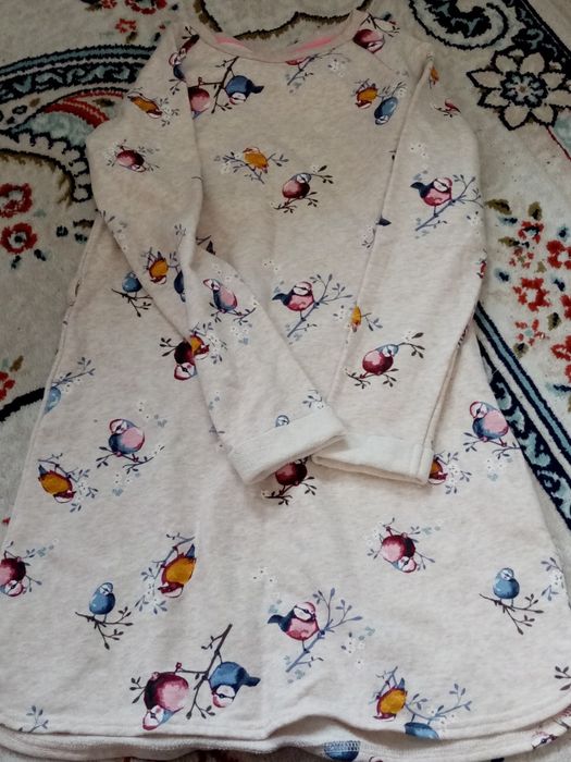 Продам разную одежду женскую