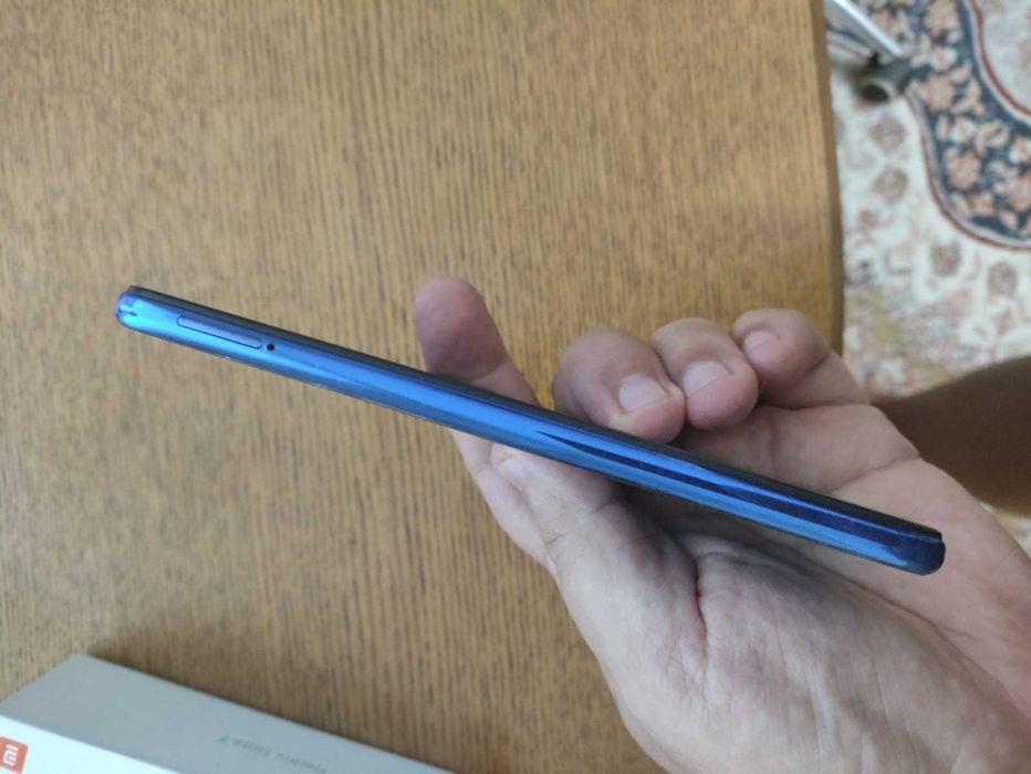 Xiaomi redmi note 7 4\128  синий + TWS наушники