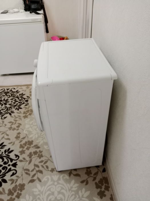 Продаю стиральную машину