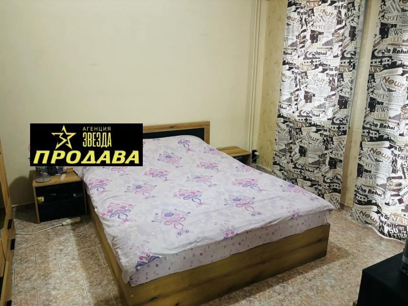 Продава се Тристаен апартамент в Пловдив, Кючук Париж - 72 кв.м за 1667 €/кв.м - Снимка #2