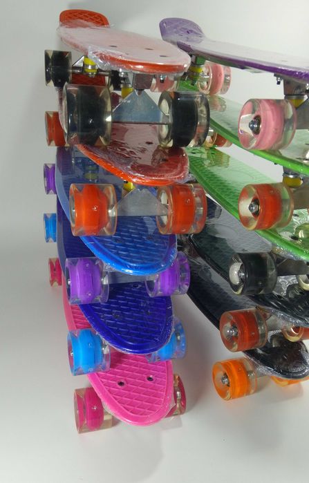 Розови цикламени светещи пениборди скейтборд penny board / пениборд