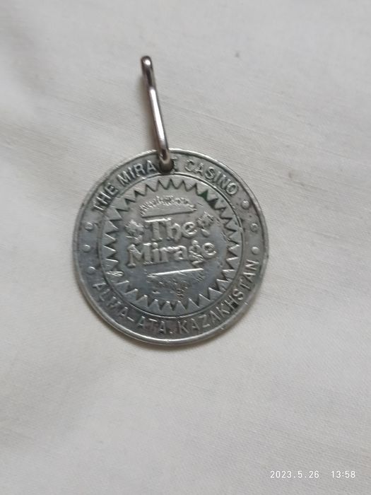 Фишка из казино Мираж Алма-Ата