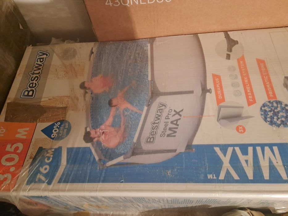 Vând Piscina cu cadru , pompa si filtru, diametru 3 m , pret 350 ron ,
