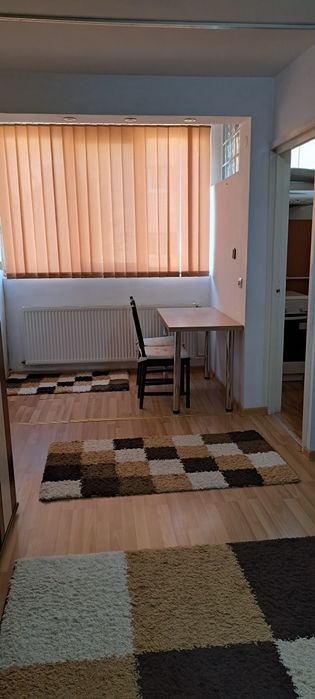 Inchiriez garsoniera zona Materna