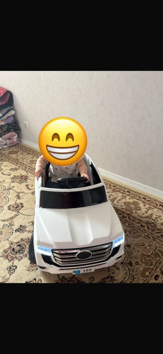 Продам детский электромобиль