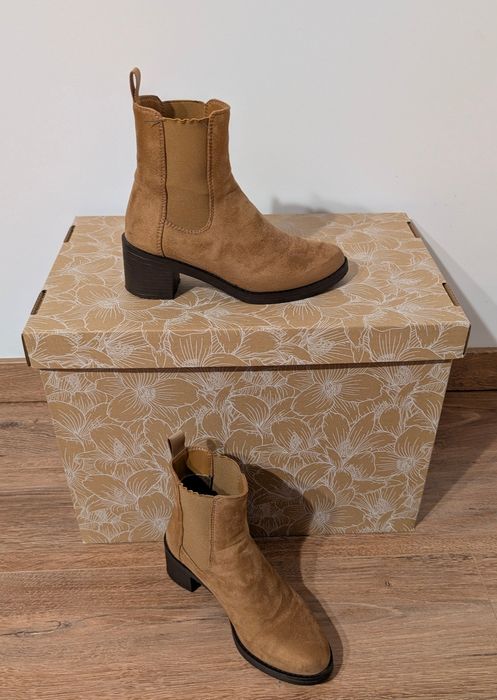 Botine Camel Nr 37