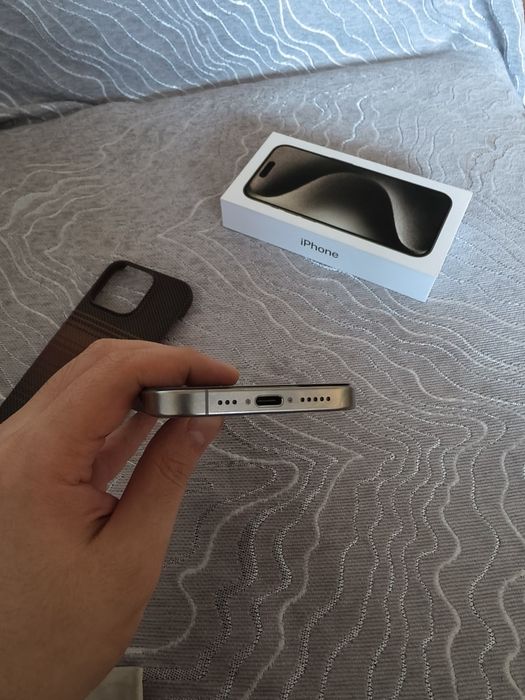 Продам iphone 15 pro 128gb