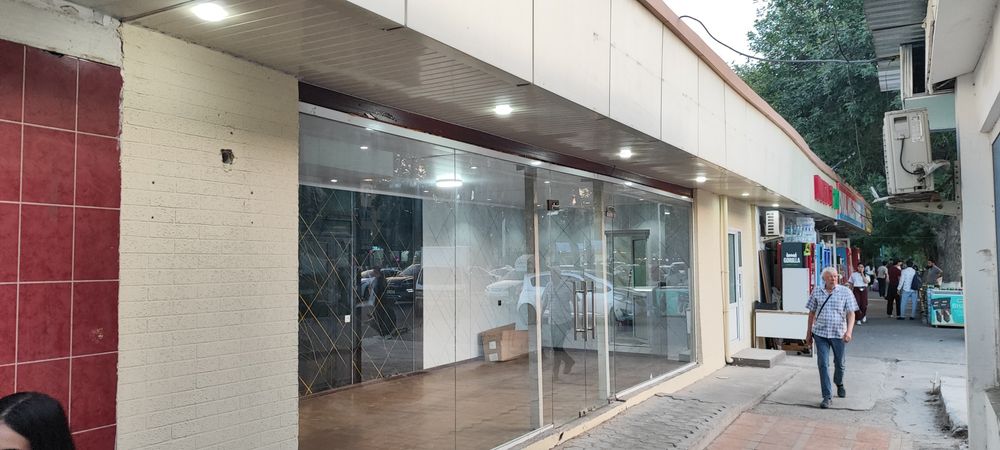 Noturar bino sotiladi 2 xona 52 kv