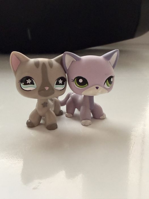Продам двух lps кошечек