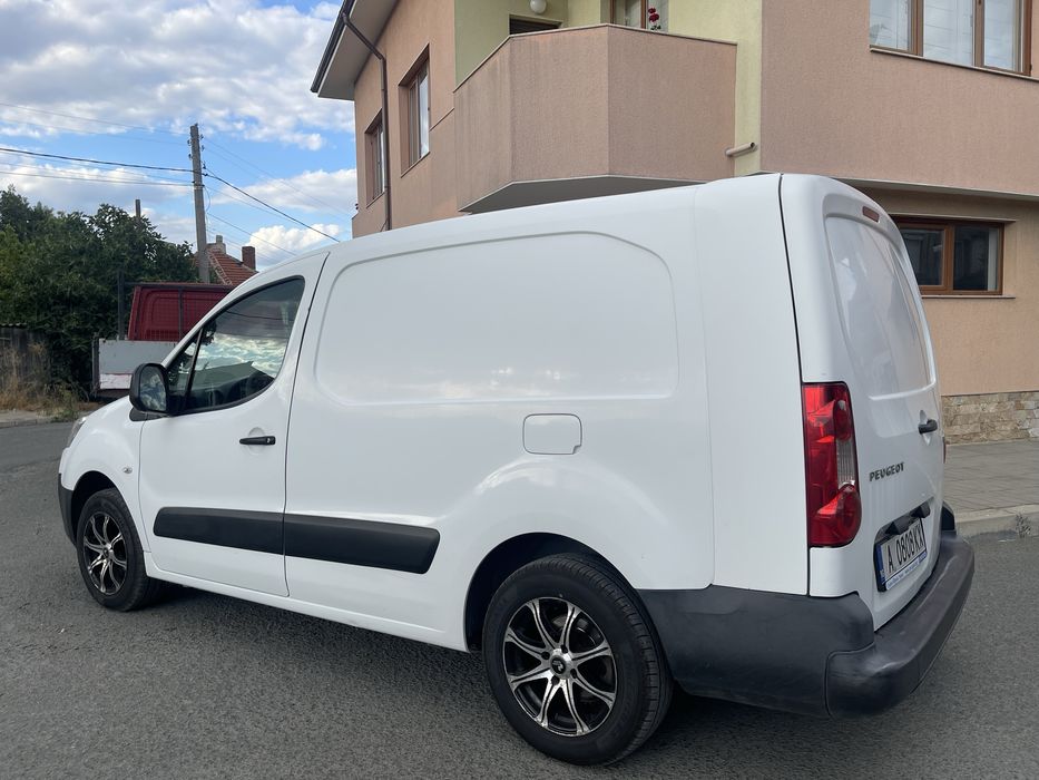 Peugeot Partner 1.6 HDI ХЛАДИЛЕН макси база