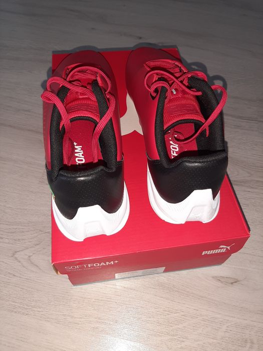 De vânzare Adidași Puma Ferrari,